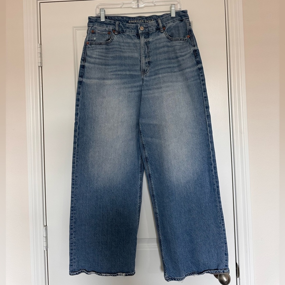 American Eagle Outfitters Women's- curvy super high-rise baggy straight jean!